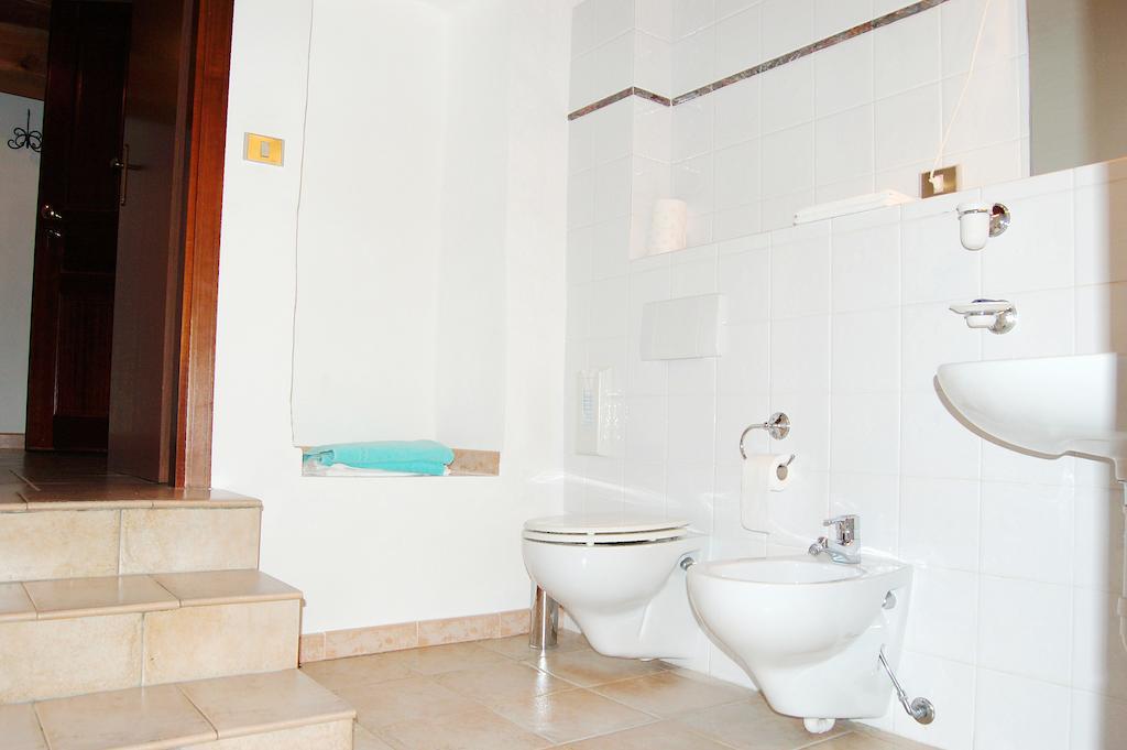 Le Valli Aparthotel Pomarance Kültér fotó